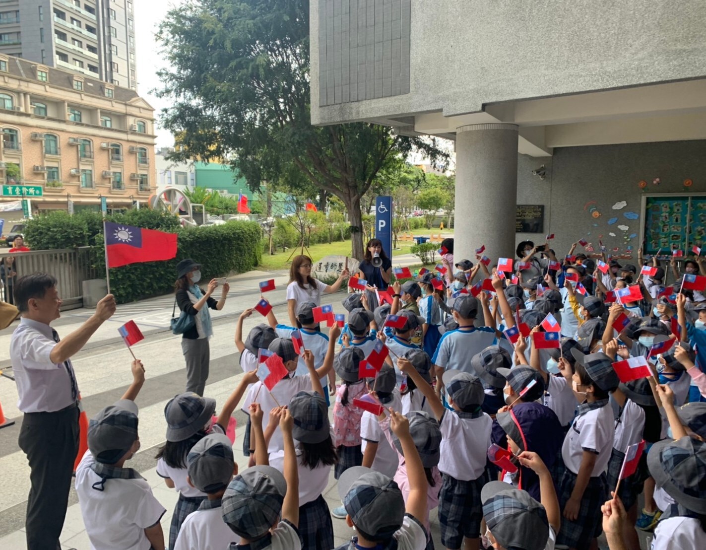 108學年度一年級國慶日遊行活動
